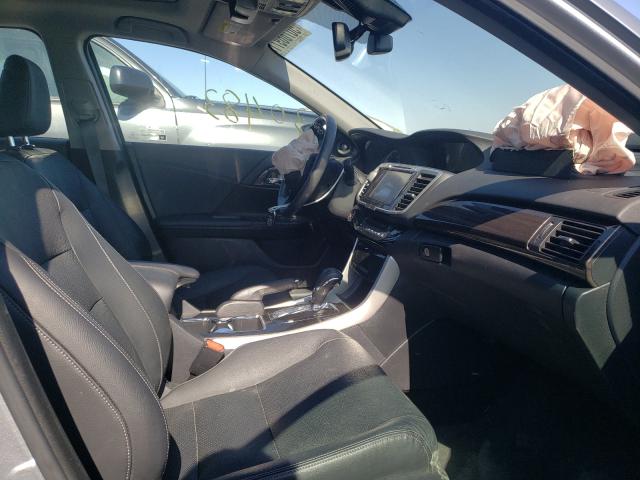 Photo 4 VIN: 1HGCR3F97HA015404 - HONDA ACCORD TOU 