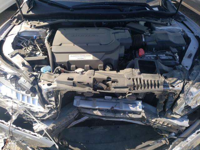 Photo 6 VIN: 1HGCR3F97HA015404 - HONDA ACCORD TOU 