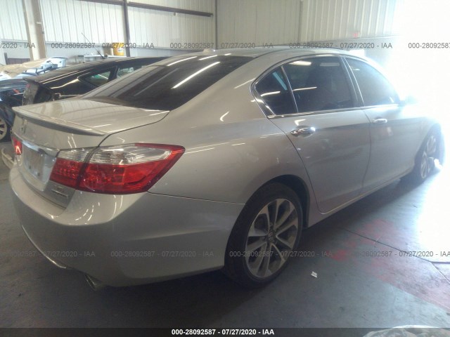 Photo 3 VIN: 1HGCR3F98FA024304 - HONDA ACCORD SEDAN 