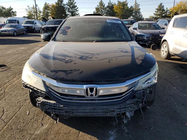 Photo 4 VIN: 1HGCR3F98HA005027 - HONDA ACCORD TOU 