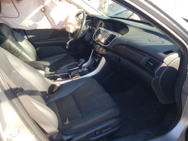 Photo 4 VIN: 1HGCR3F98HA029330 - HONDA ACCORD TOU 