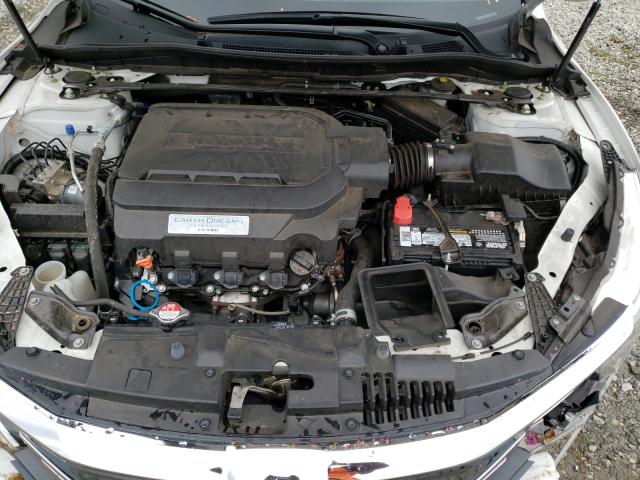 Photo 6 VIN: 1HGCR3F98HA044409 - HONDA ACCORD TOU 