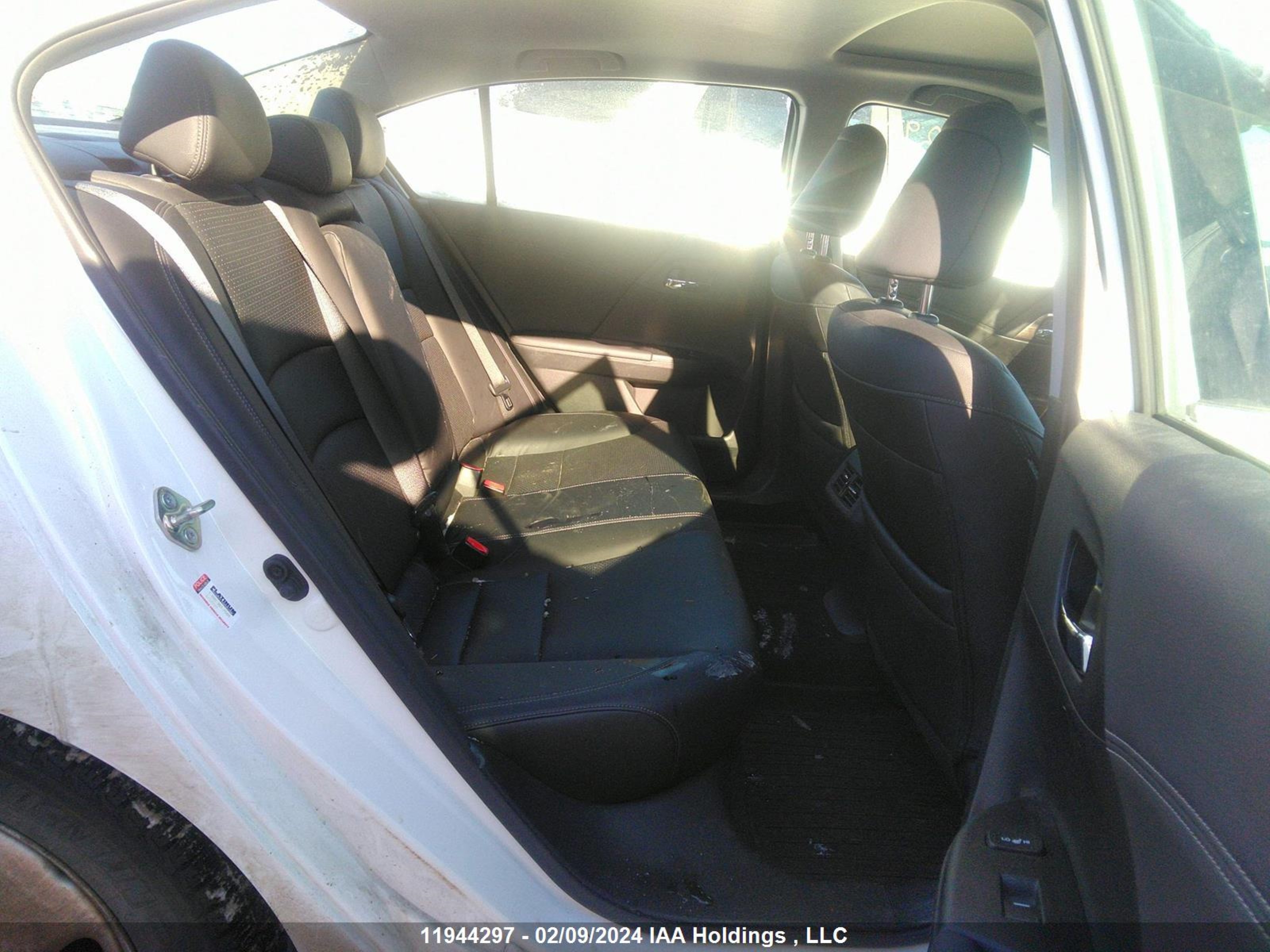 Photo 7 VIN: 1HGCR3F98HA801258 - HONDA ACCORD 