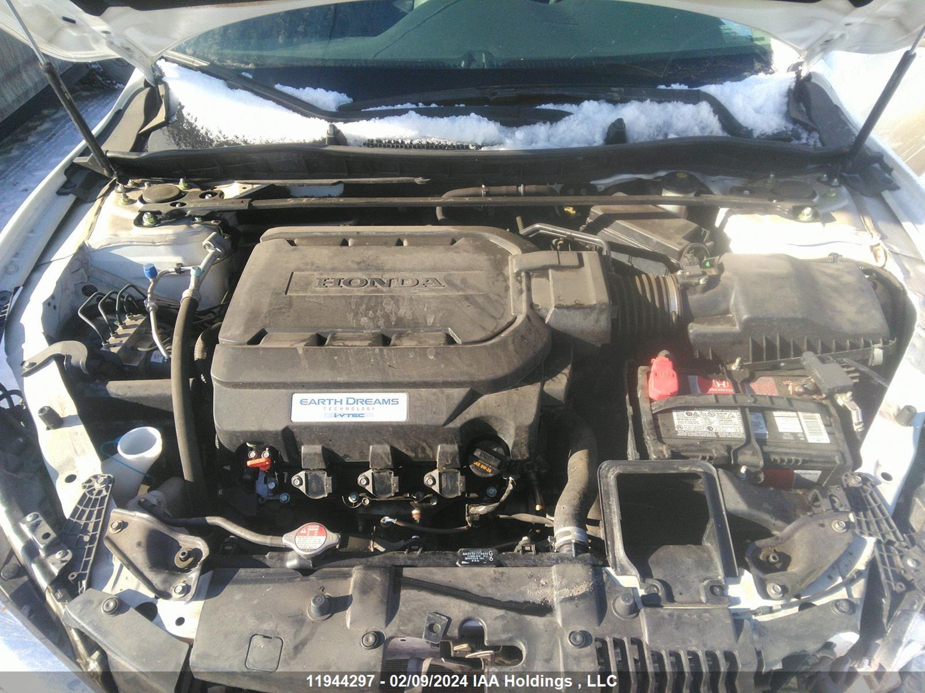 Photo 9 VIN: 1HGCR3F98HA801258 - HONDA ACCORD 