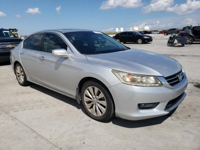 Photo 3 VIN: 1HGCR3F9XEA026778 - HONDA ACCORD TOU 