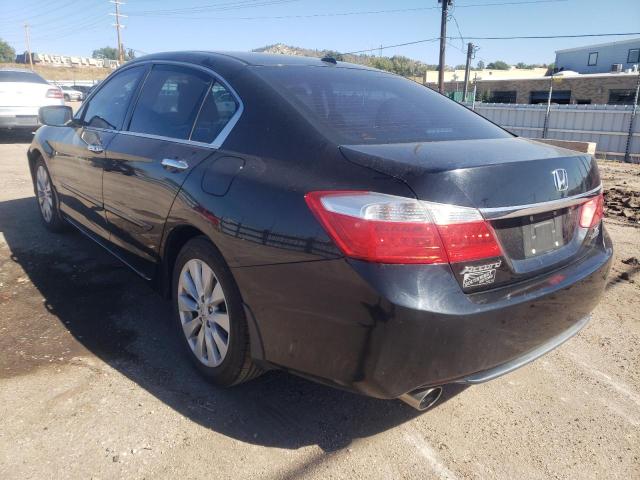 Photo 2 VIN: 1HGCR3F9XFA004815 - HONDA ACCORD TOU 