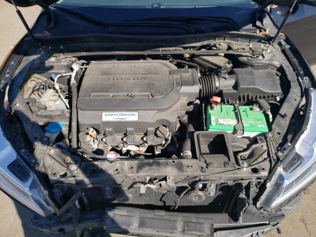 Photo 10 VIN: 1HGCR3F9XGA014214 - HONDA ACCORD TOU 