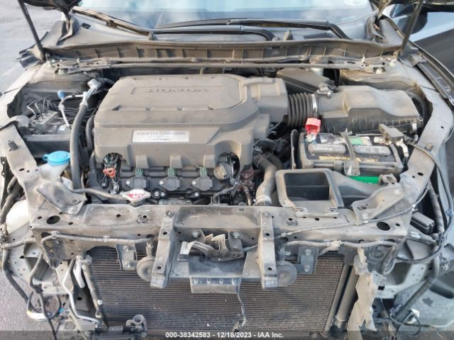 Photo 9 VIN: 1HGCR3F9XGA020238 - HONDA ACCORD 