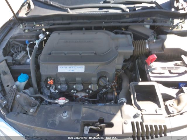 Photo 9 VIN: 1HGCR3F9XGA022460 - HONDA ACCORD 