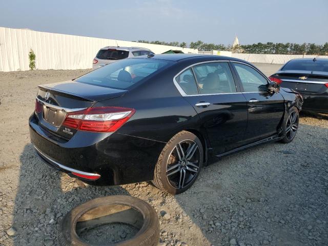 Photo 2 VIN: 1HGCR3F9XGA025102 - HONDA ACCORD TOU 