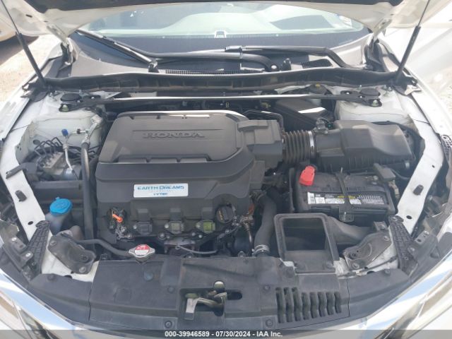 Photo 9 VIN: 1HGCR3F9XHA006857 - HONDA ACCORD 