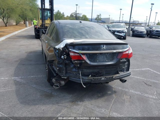 Photo 2 VIN: 1HGCR3F9XHA026851 - HONDA ACCORD 