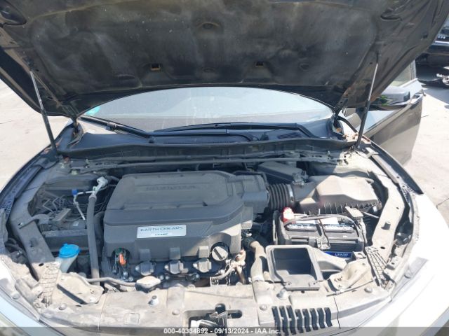 Photo 9 VIN: 1HGCR3F9XHA026851 - HONDA ACCORD 