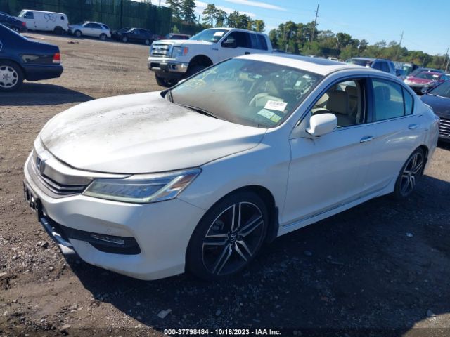 Photo 1 VIN: 1HGCR3F9XHA043830 - HONDA ACCORD 