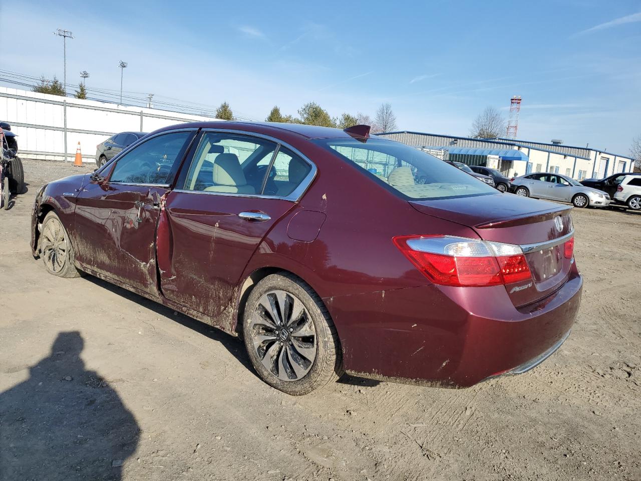 Photo 1 VIN: 1HGCR6F50FA008743 - HONDA ACCORD 