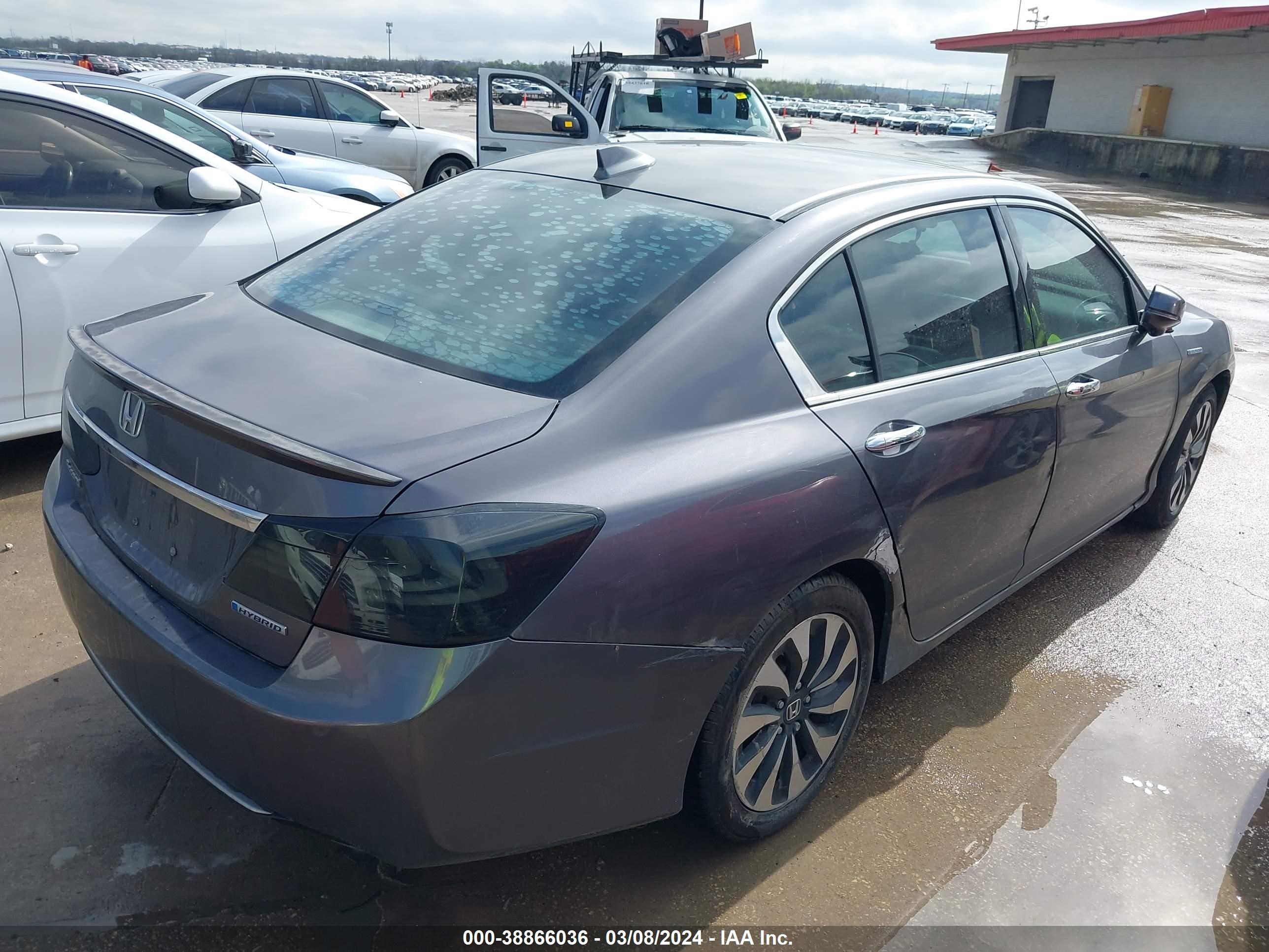 Photo 3 VIN: 1HGCR6F52EA009066 - HONDA ACCORD 