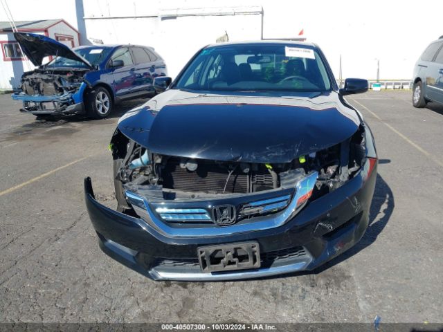 Photo 5 VIN: 1HGCR6F52FA003124 - HONDA ACCORD 