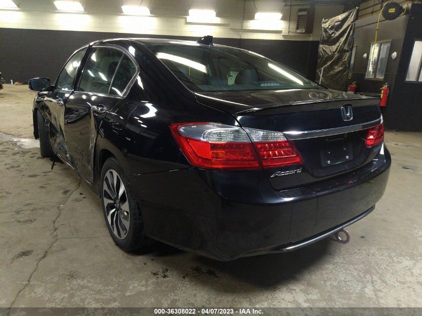 Photo 2 VIN: 1HGCR6F52FA009490 - HONDA ACCORD 