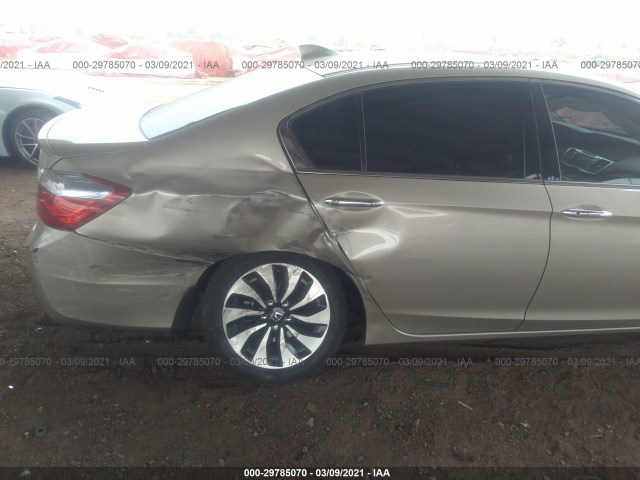 Photo 5 VIN: 1HGCR6F52FA014303 - HONDA ACCORD 