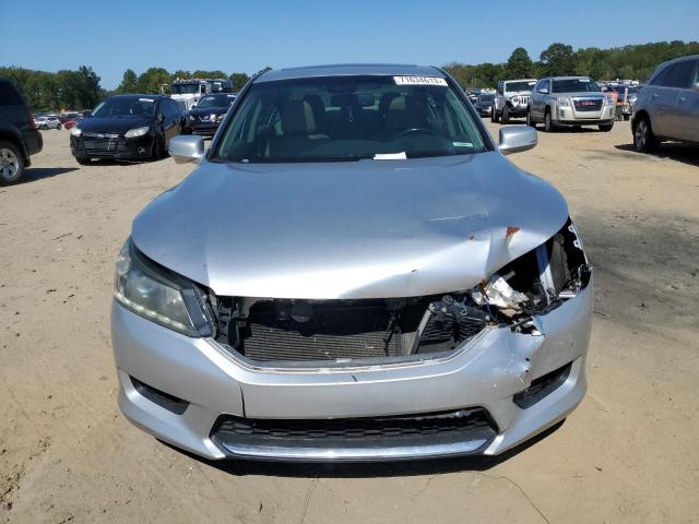 Photo 4 VIN: 1HGCR6F55FA010312 - HONDA ACCORD HYB 