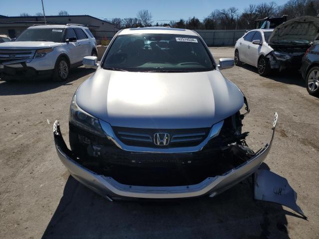 Photo 4 VIN: 1HGCR6F55FA013131 - HONDA ACCORD 