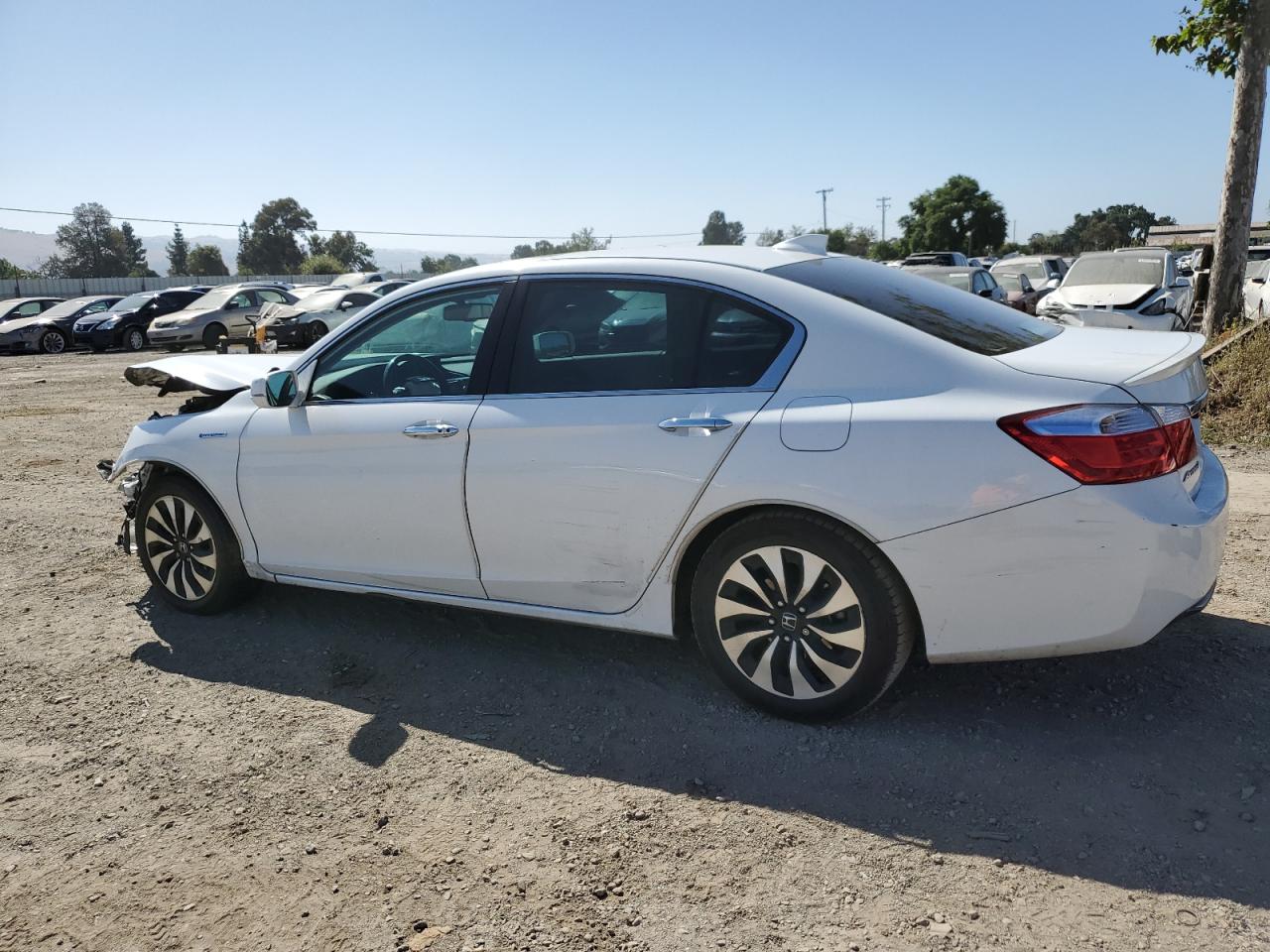 Photo 1 VIN: 1HGCR6F58FA010904 - HONDA ACCORD 