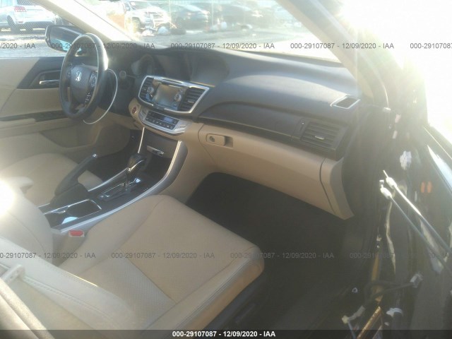 Photo 4 VIN: 1HGCR6F5XEA000731 - HONDA ACCORD HYBRID 