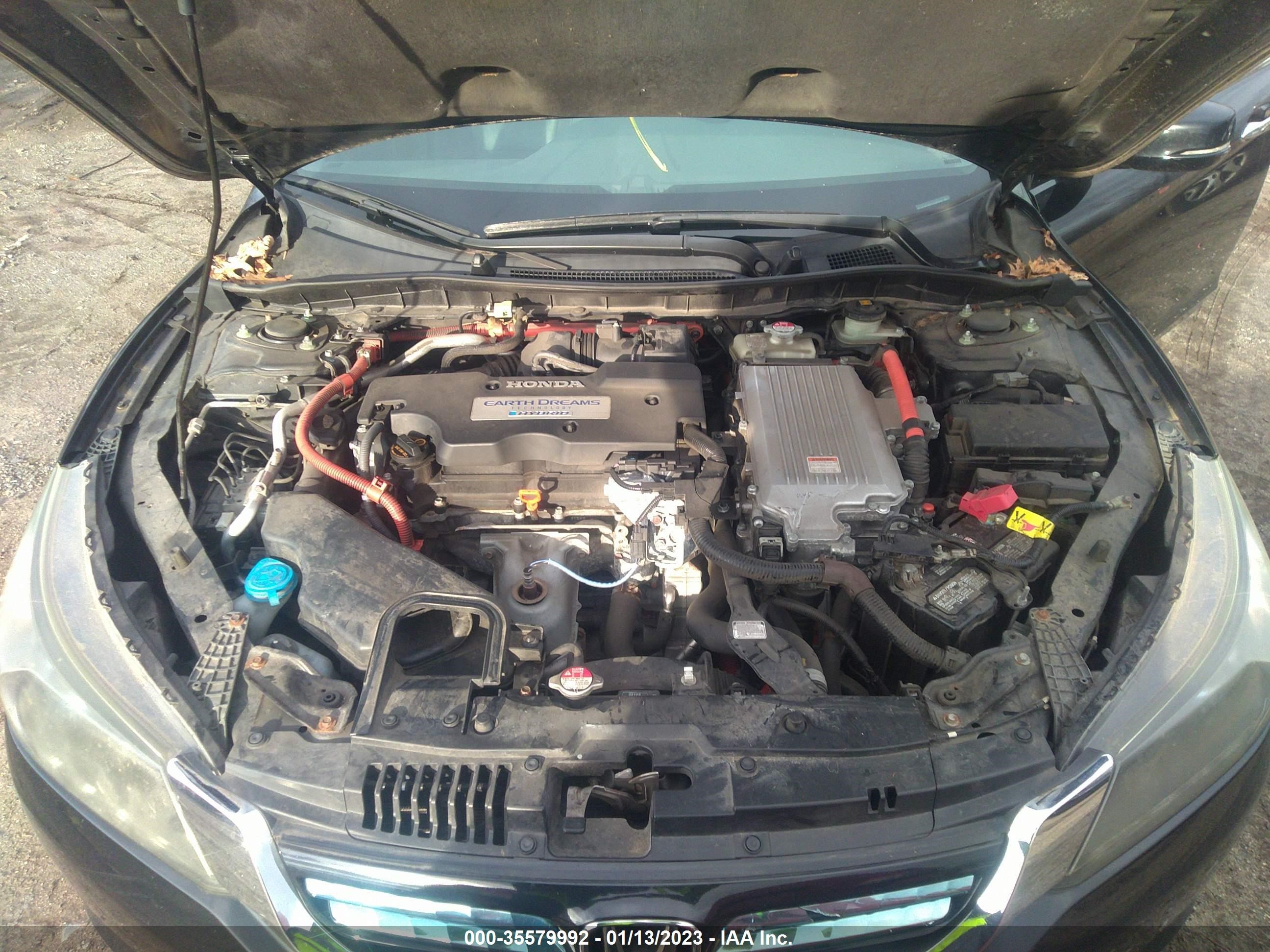 Photo 9 VIN: 1HGCR6F5XFA010399 - HONDA ACCORD 