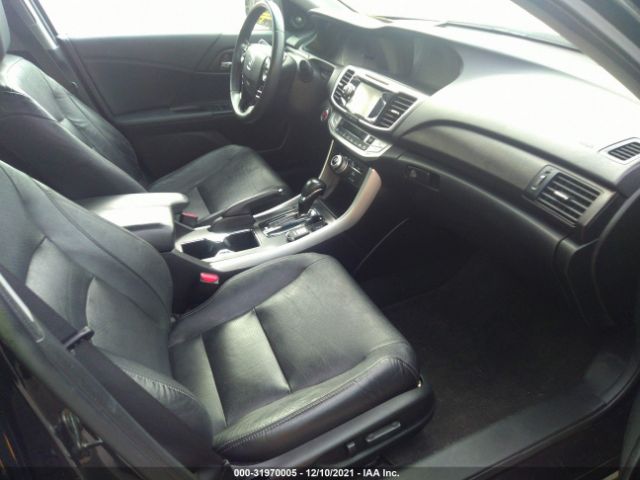 Photo 4 VIN: 1HGCR6F70EA000545 - HONDA ACCORD HYBRID 