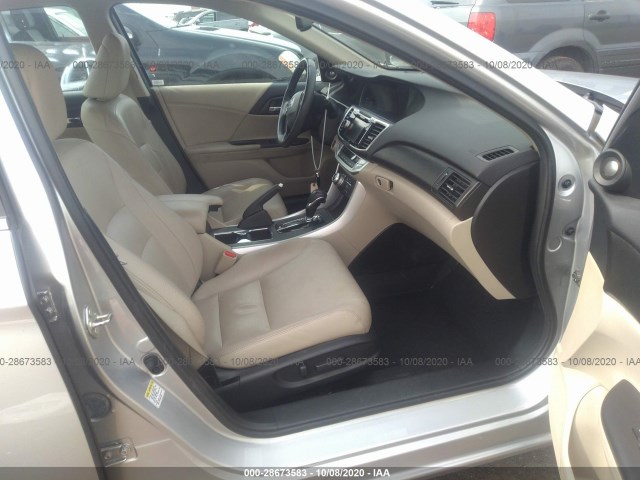 Photo 4 VIN: 1HGCR6F72FA004162 - HONDA ACCORD HYBRID 