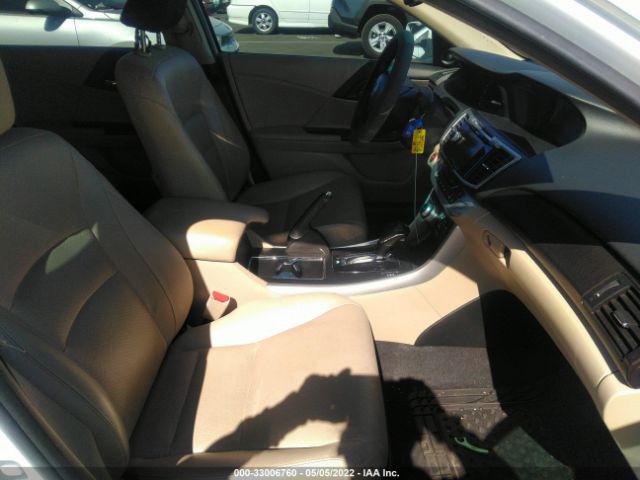 Photo 4 VIN: 1HGCR6F73FA011363 - HONDA ACCORD HYBRID 