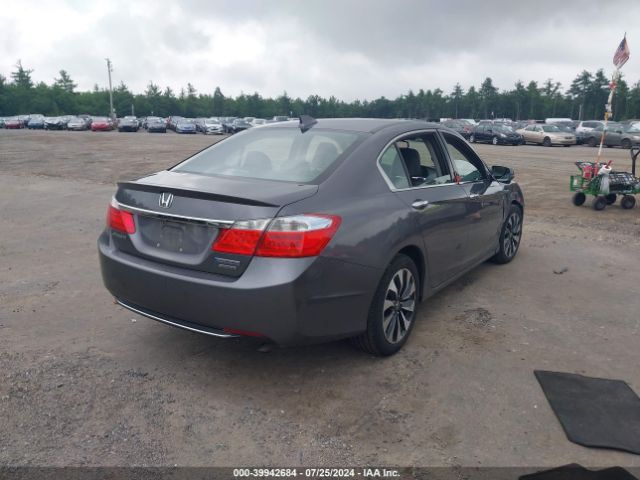 Photo 3 VIN: 1HGCR6F74FA005586 - HONDA ACCORD 