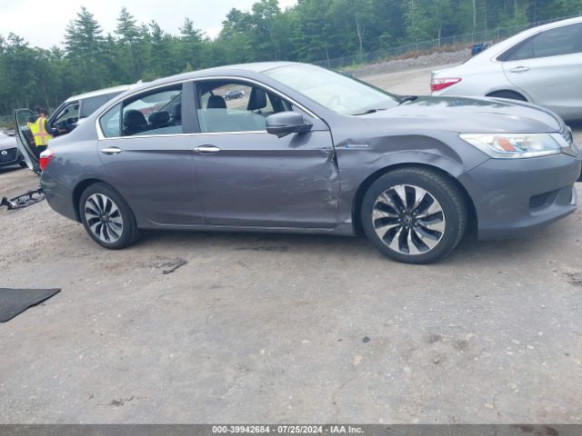 Photo 5 VIN: 1HGCR6F74FA005586 - HONDA ACCORD 