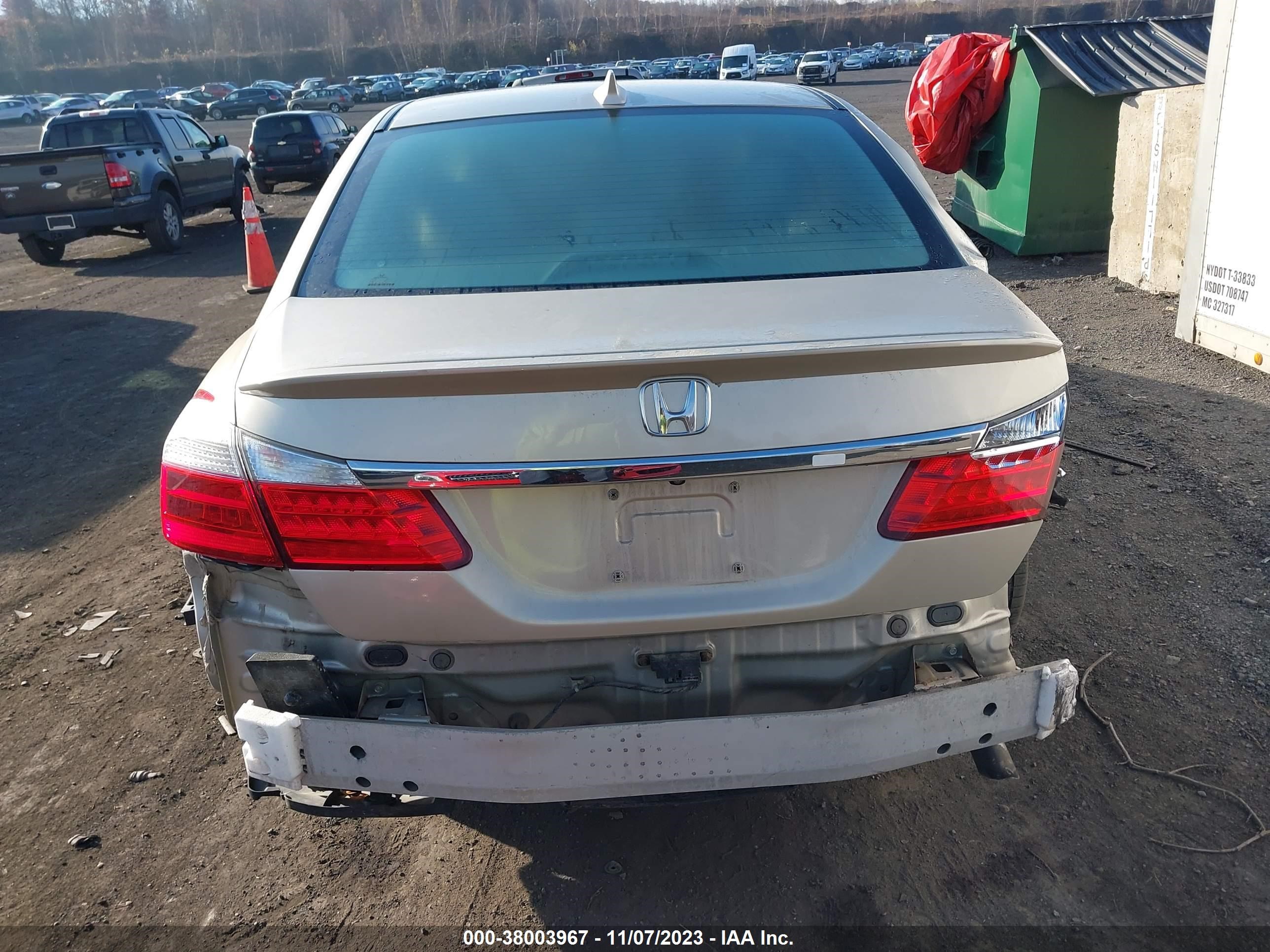 Photo 15 VIN: 1HGCR6F76EA008259 - HONDA ACCORD 