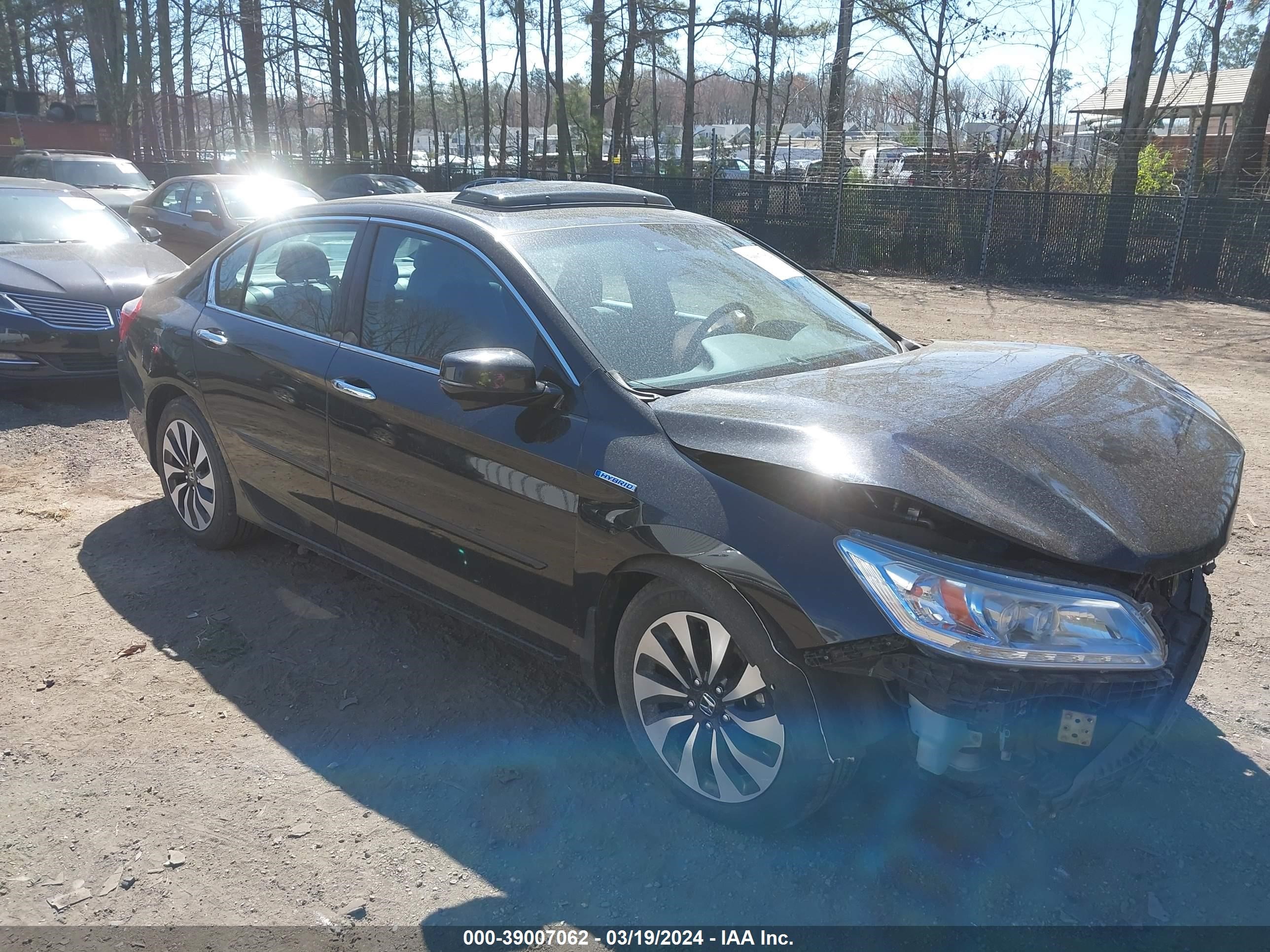 Photo 0 VIN: 1HGCR6F79EA001466 - HONDA ACCORD 