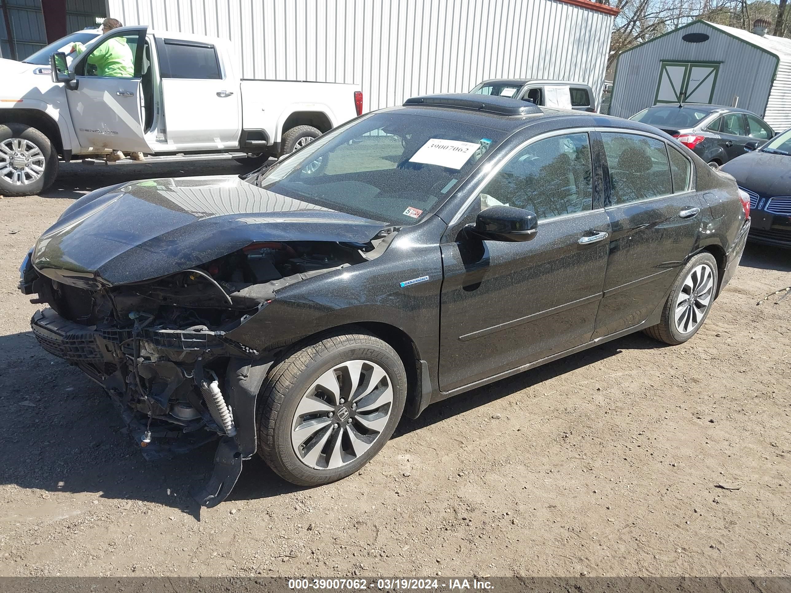 Photo 1 VIN: 1HGCR6F79EA001466 - HONDA ACCORD 