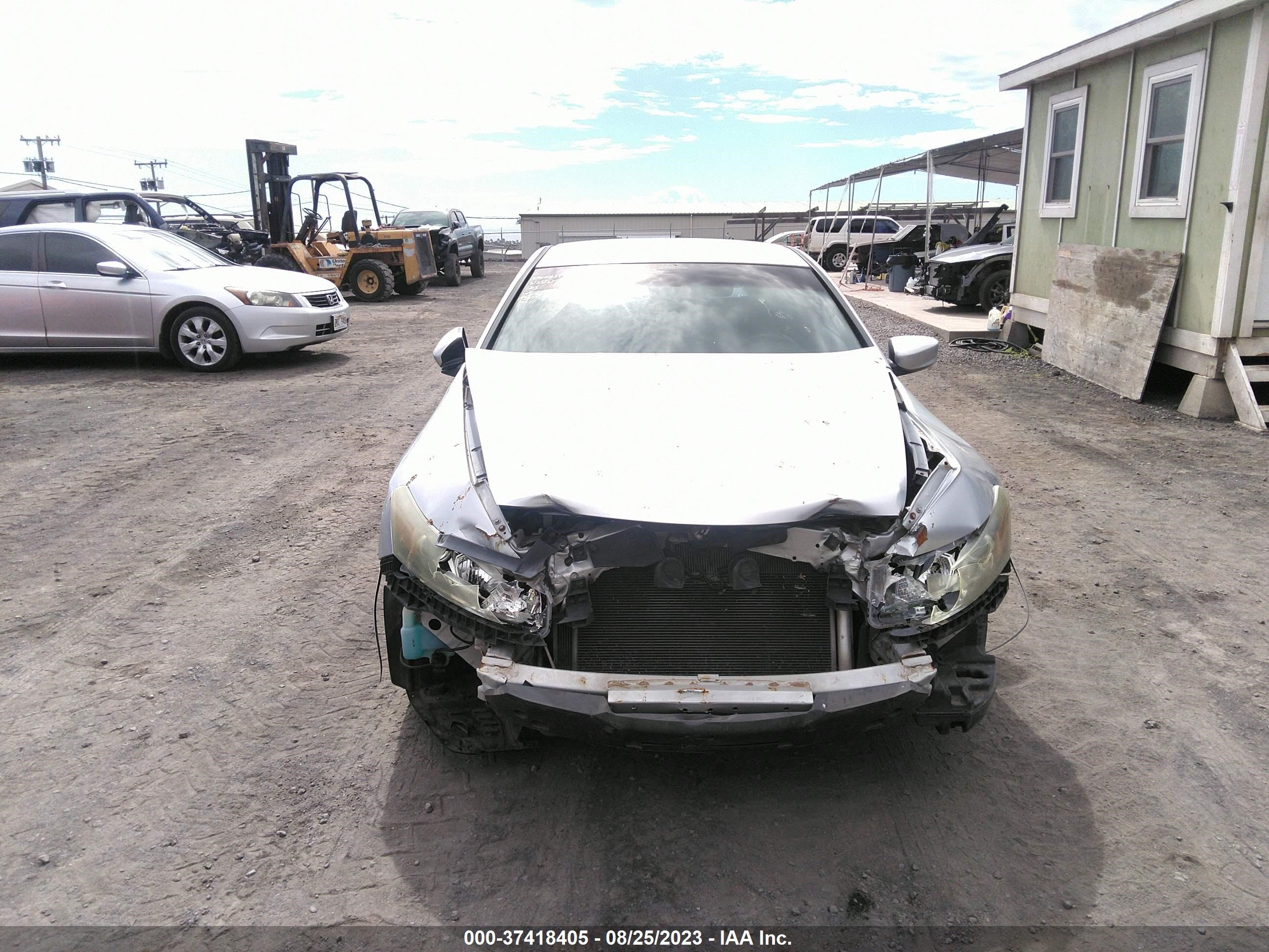 Photo 12 VIN: 1HGCS12318A017210 - HONDA ACCORD 