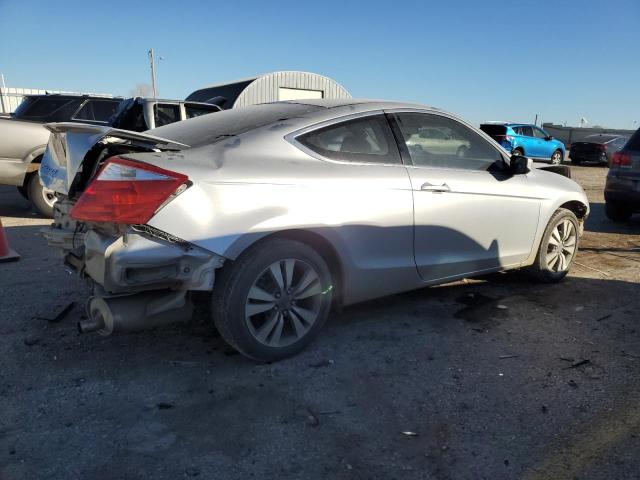 Photo 2 VIN: 1HGCS12328A025946 - HONDA ACCORD LX- 