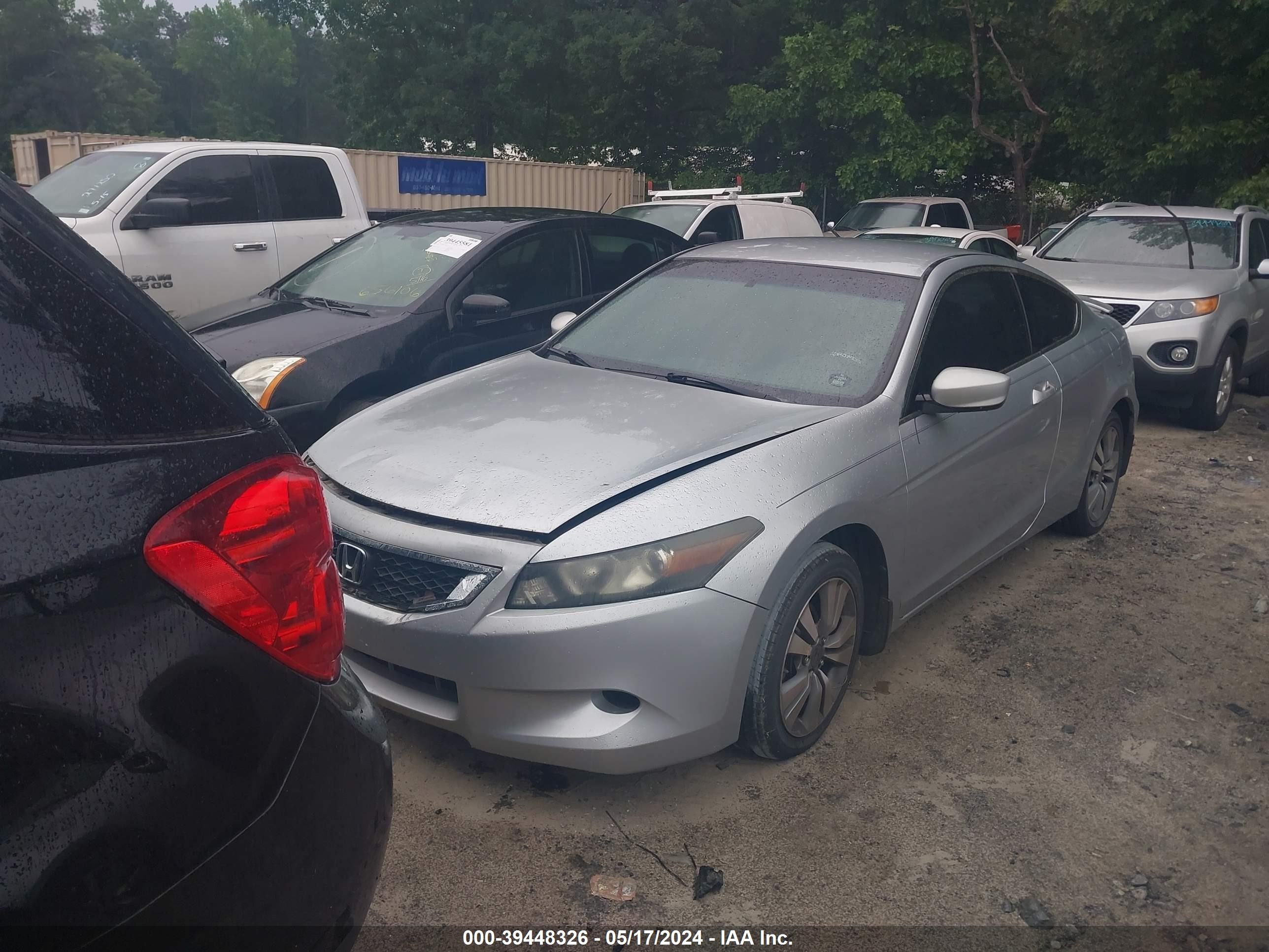 Photo 1 VIN: 1HGCS12368A028980 - HONDA ACCORD 