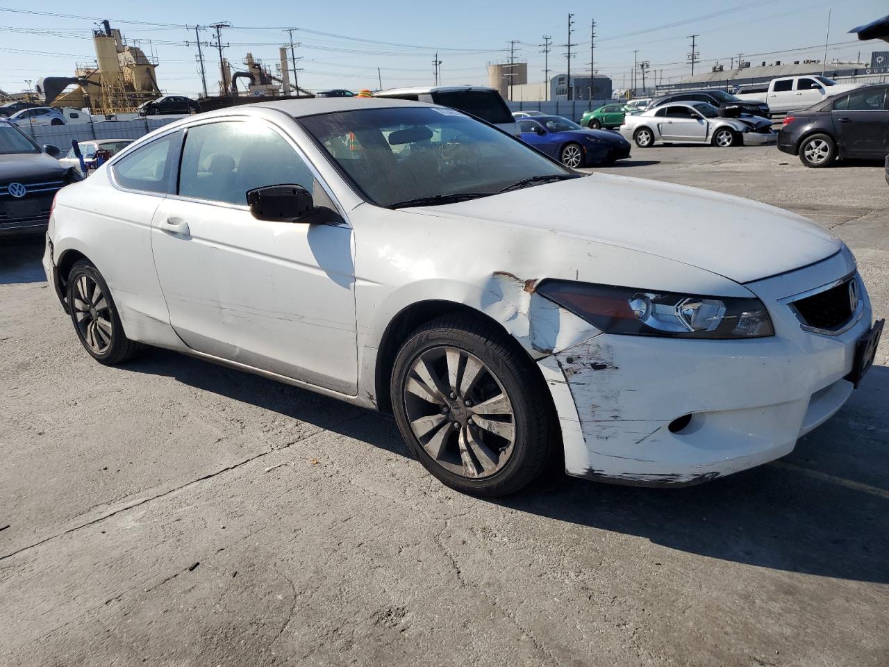 Photo 3 VIN: 1HGCS12399A018977 - HONDA ACCORD 