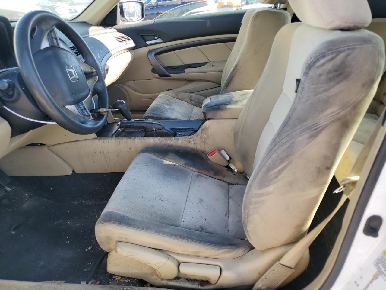 Photo 6 VIN: 1HGCS12399A018977 - HONDA ACCORD 