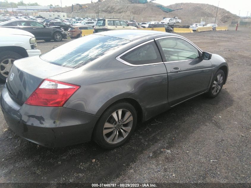 Photo 3 VIN: 1HGCS123X9A010886 - HONDA ACCORD 