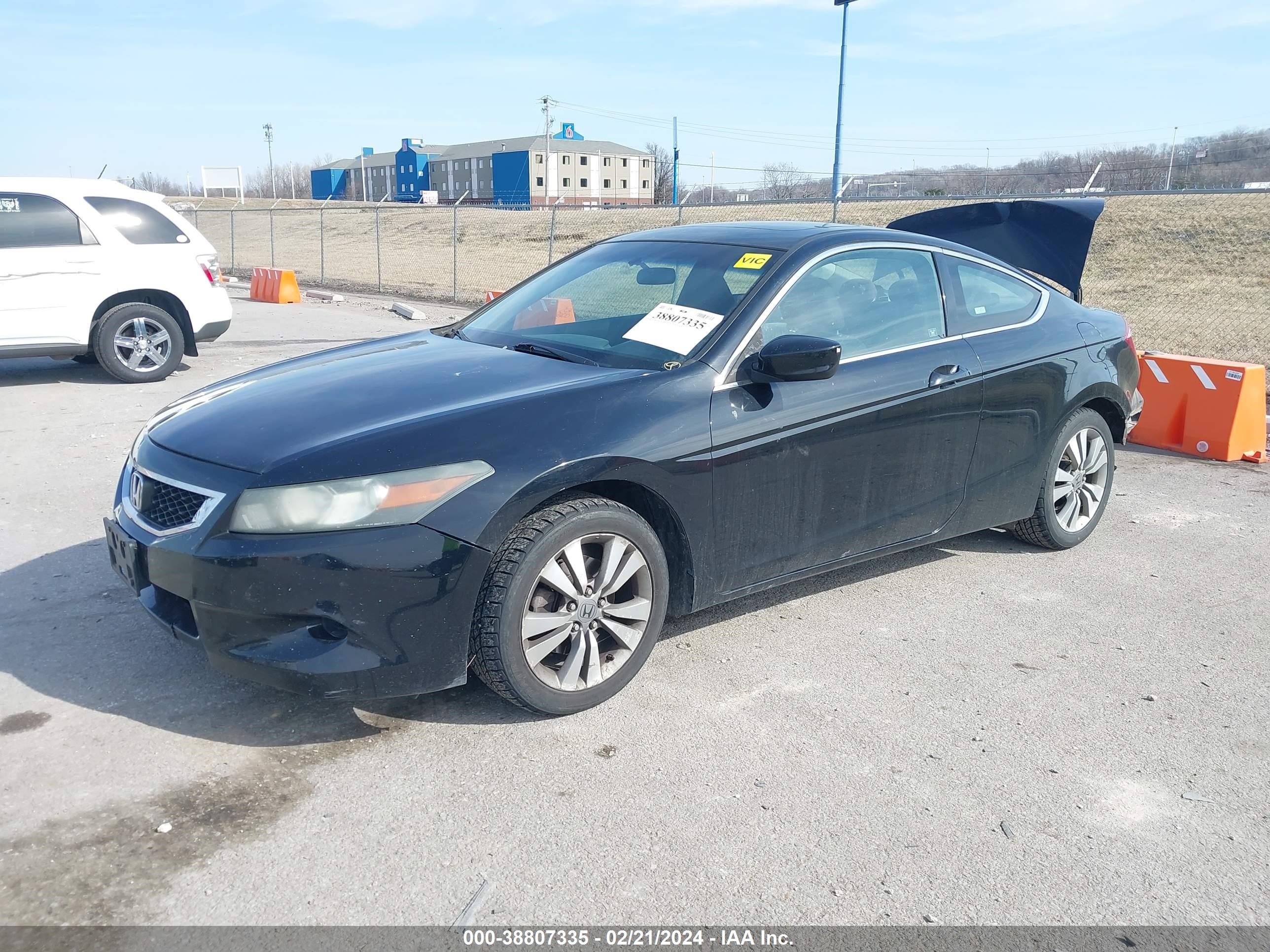 Photo 1 VIN: 1HGCS12719A009063 - HONDA ACCORD 