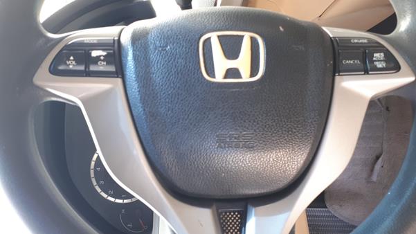 Photo 11 VIN: 1HGCS12778A600691 - HONDA ACCORD 