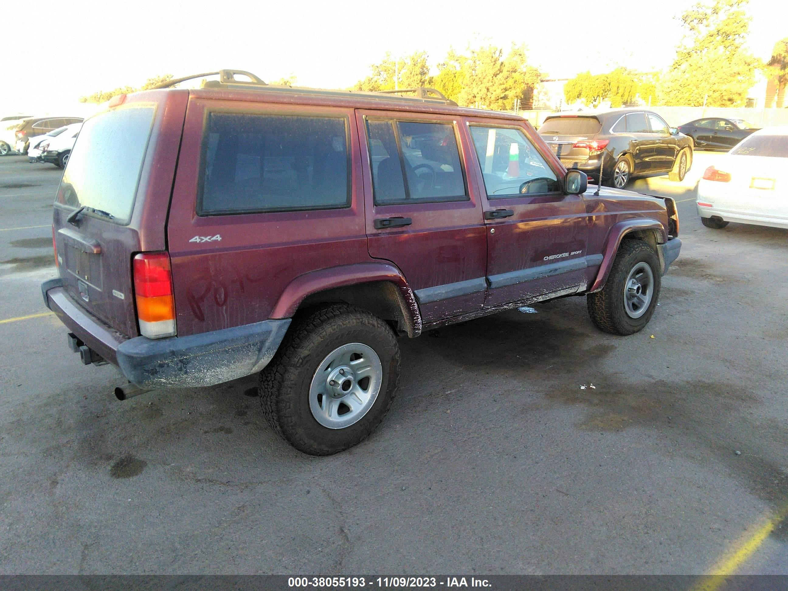 Photo 3 VIN: 1HGCS12788A025274 - JEEP CHEROKEE 