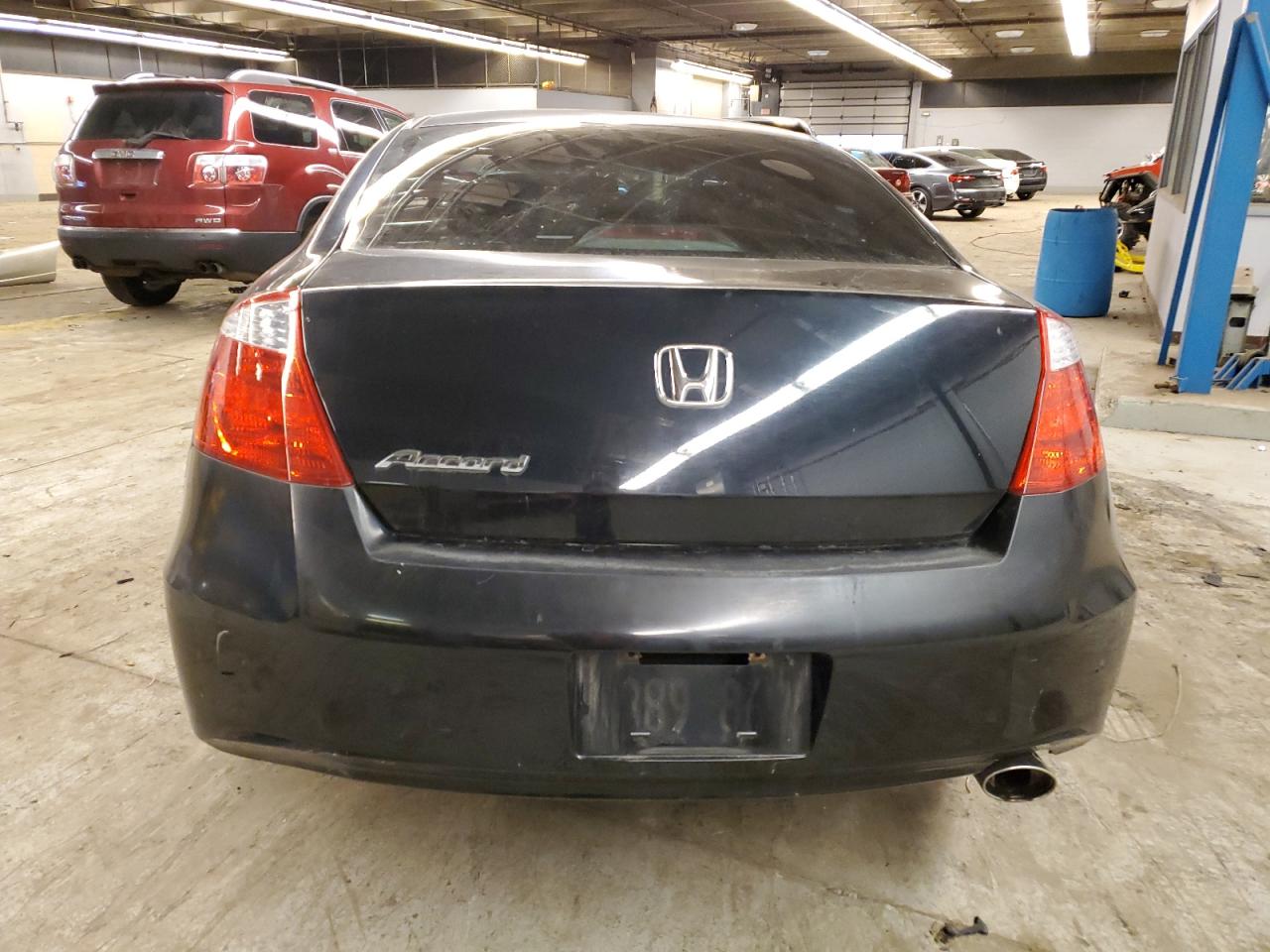 Photo 5 VIN: 1HGCS12789A024899 - HONDA ACCORD 