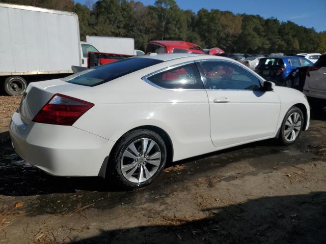 Photo 2 VIN: 1HGCS12808A007683 - HONDA ACCORD 