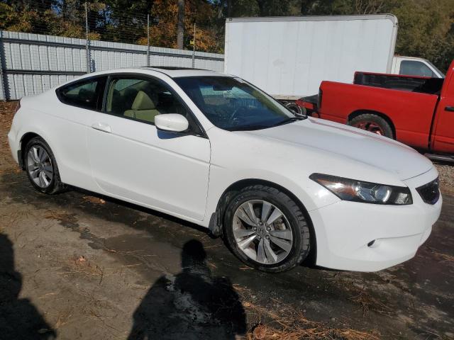 Photo 3 VIN: 1HGCS12808A007683 - HONDA ACCORD 