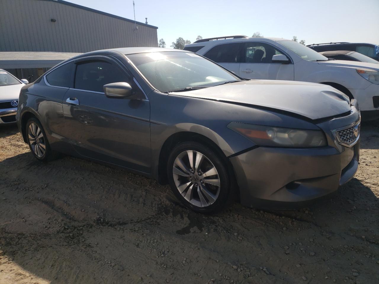 Photo 3 VIN: 1HGCS12809A016837 - HONDA ACCORD 