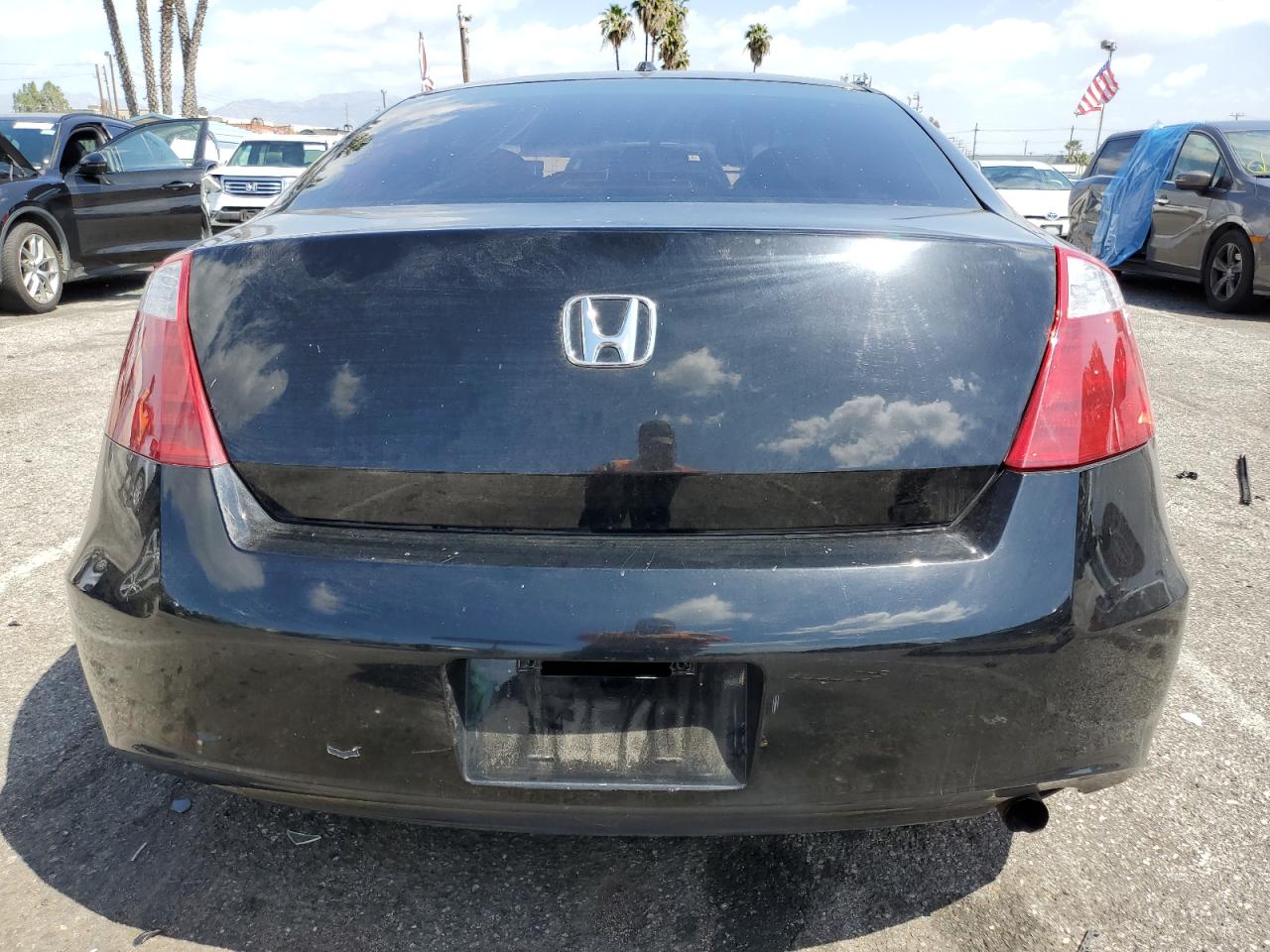 Photo 5 VIN: 1HGCS12838A021755 - HONDA ACCORD 